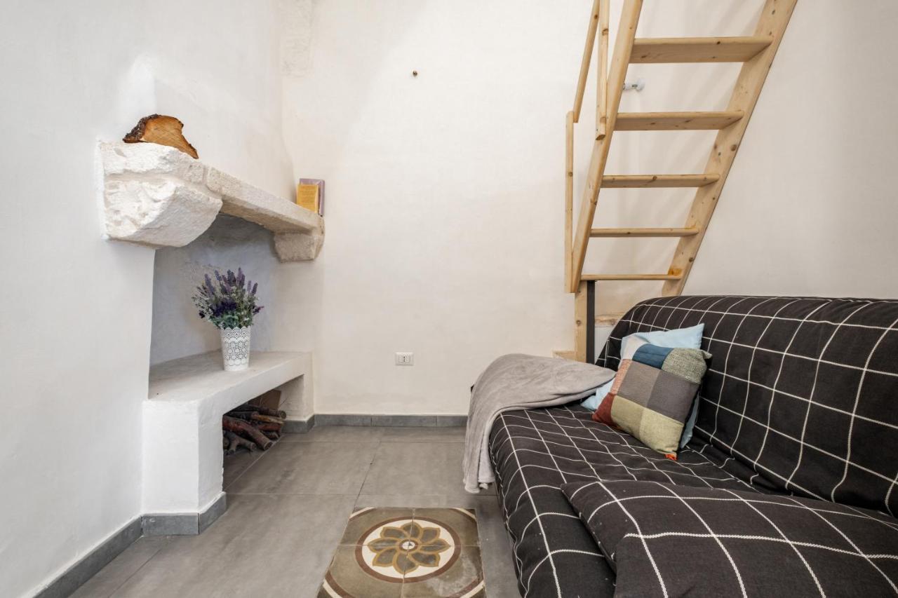 La Casa Nel Vico Pretty Apartment Ostuni Exteriör bild